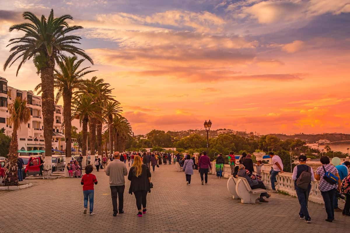Corniche et front de mer de La Marsa, au nord de Tunis