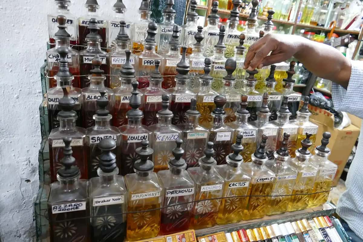 Souk des parfums dans la médina de Tunis